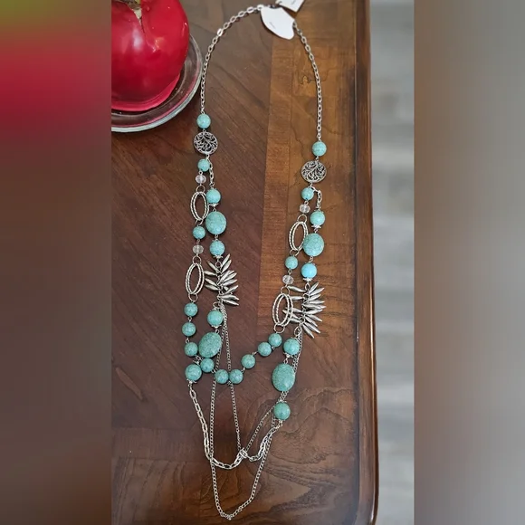 Faux Turquoise Silver Multi layer necklace New with Tags - Picture 3 of 6